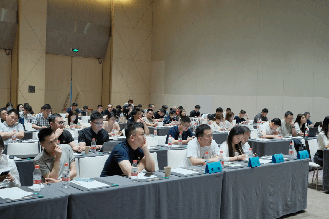 轮播图2.gif
